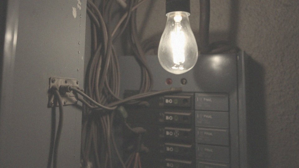 W jaki sposób luźne okablowanie wpływa na działanie żarówek LED?