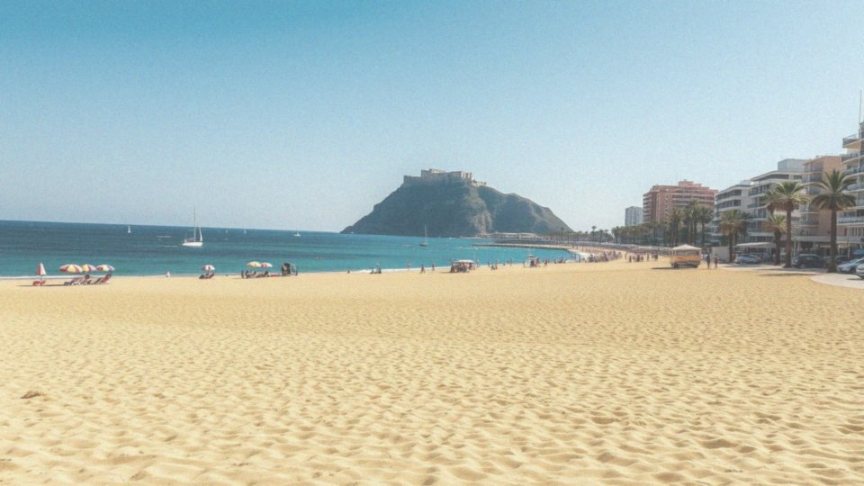 Co sprawia, że Alicante jest popularnym kurortem?