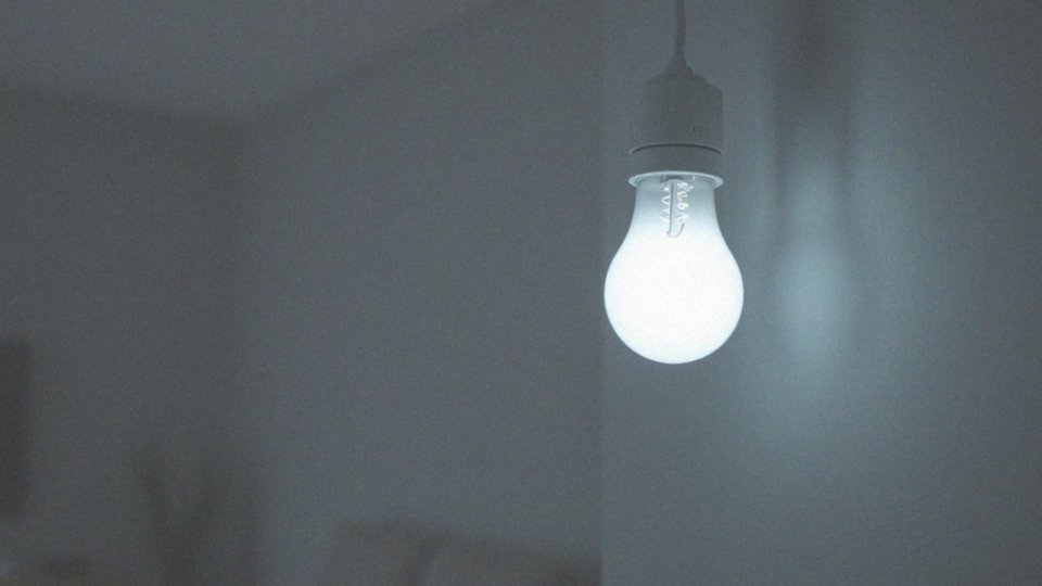 Jakie skutki mogą mieć migające żarówki LED dla zdrowia?